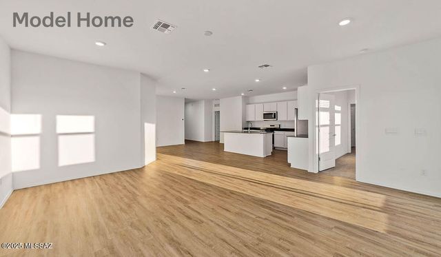 12239 E Rose Frances Drive, Vail, AZ 85641