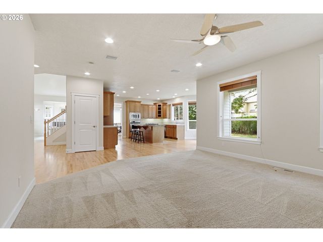 516 Se 200TH Pl, Camas, WA 98607