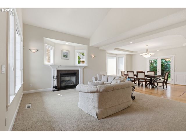 516 Se 200TH Pl, Camas, WA 98607