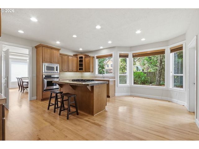 516 Se 200TH Pl, Camas, WA 98607