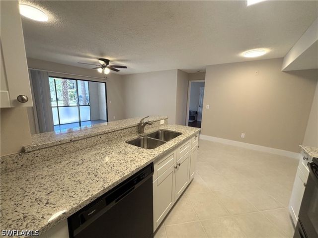 2094 Arbour Walk CIR 3015, Naples, FL 34109