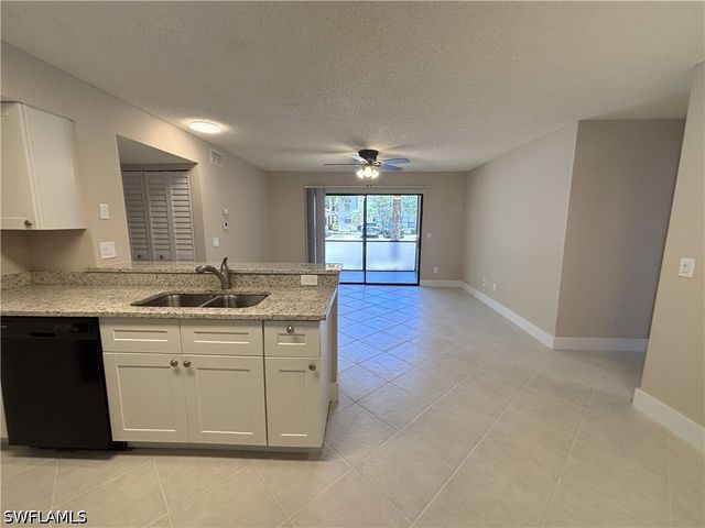 2094 Arbour Walk CIR 3015, Naples, FL 34109