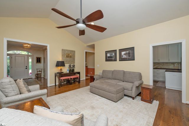 116 Blue Water Trail, Taylors, SC 29687