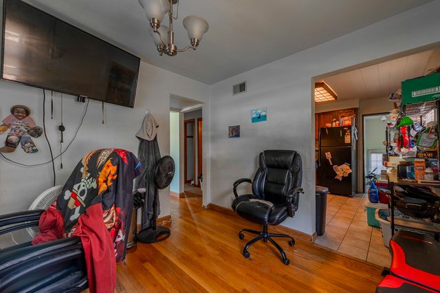 1378 Kenilworth Drive, Calumet City, IL 60409