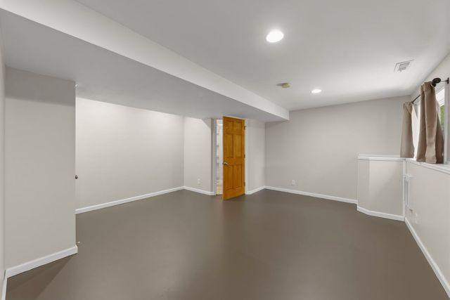 271 Copper Mountain Drive, Gilberts, IL 60136