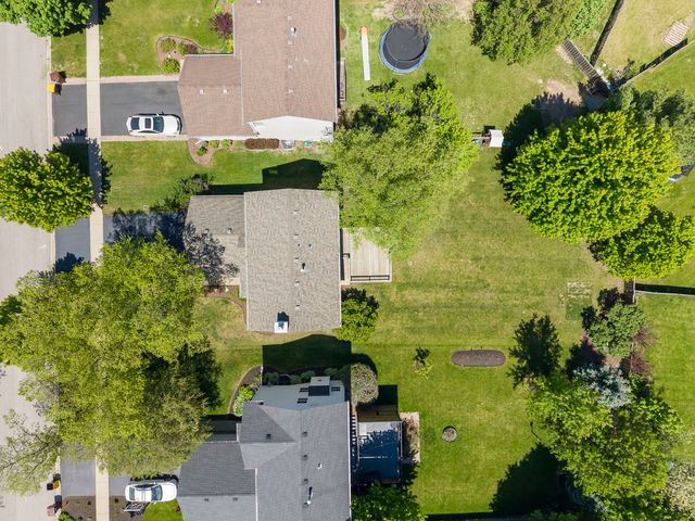 271 Copper Mountain Drive, Gilberts, IL 60136