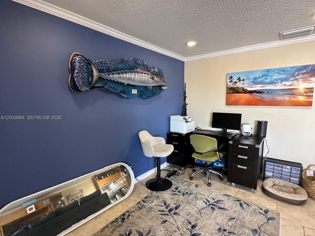 801 Palm Trl 10, Delray Beach, FL 33483