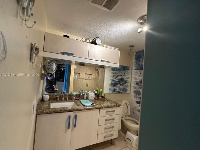 801 Palm Trl 10, Delray Beach, FL 33483