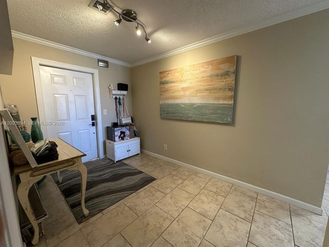801 Palm Trl 10, Delray Beach, FL 33483