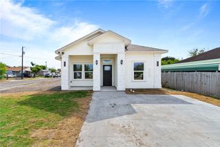 2937 Sonora St, Corpus Christi, TX 78405