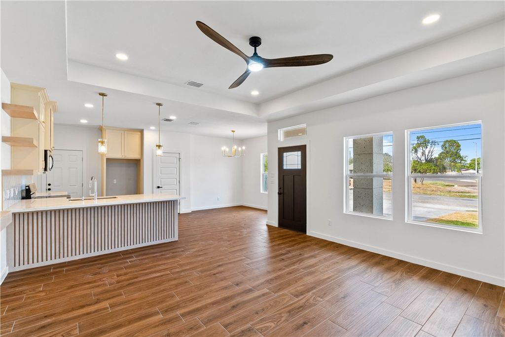 2937 Sonora St, Corpus Christi, TX 78405 — photo 3
