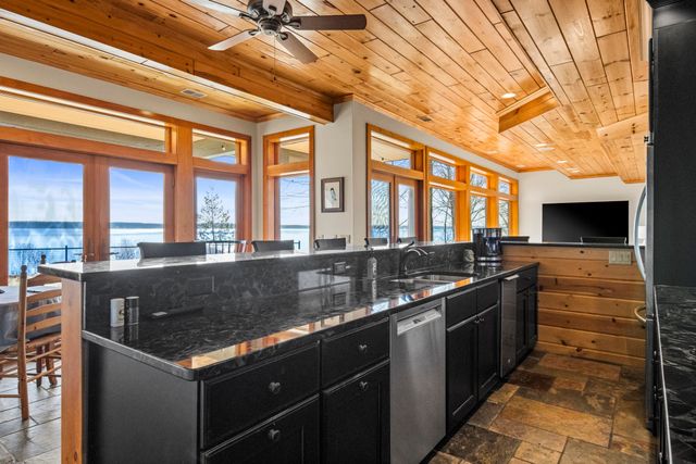 3901 Torch Lake Drive,NW, Milton Twp, MI 49648