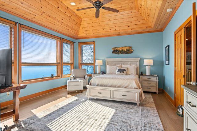 3901 Torch Lake Drive,NW, Milton Twp, MI 49648