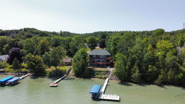 3901 Torch Lake Drive,NW, Milton Twp, MI 49648