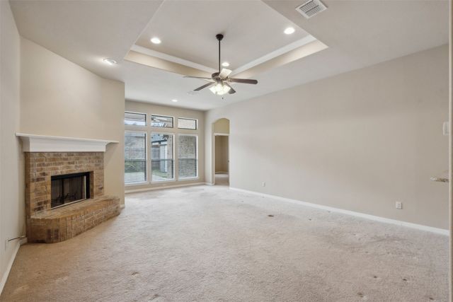 537 Sterling Drive, Benbrook, TX 76126