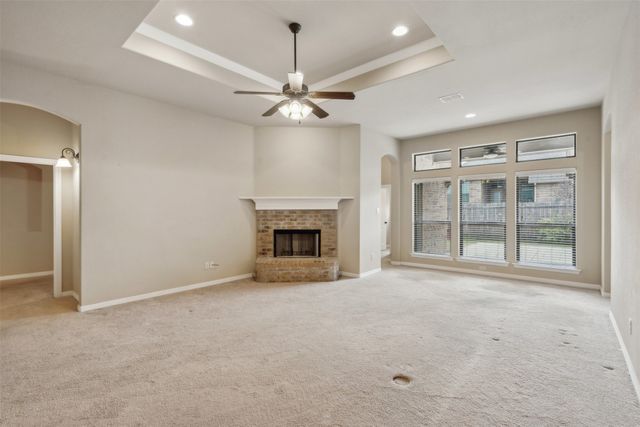 537 Sterling Drive, Benbrook, TX 76126