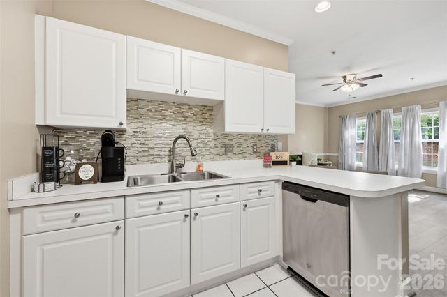 9054 Meadow Vista Road, Charlotte, NC 28213