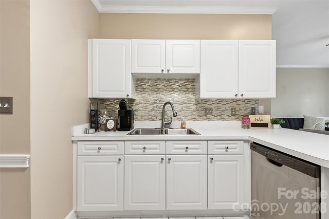 9054 Meadow Vista Road, Charlotte, NC 28213