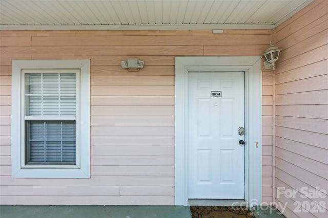 9054 Meadow Vista Road, Charlotte, NC 28213