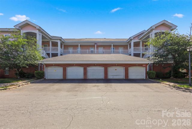 9054 Meadow Vista Road, Charlotte, NC 28213