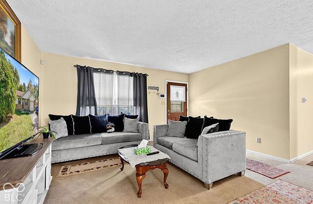 7153 N Orchard Drive, Indianapolis, IN 46236