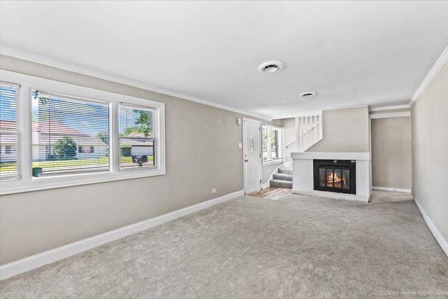 5016 Oak Center Drive, Oak Lawn, IL 60453