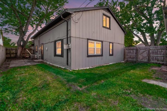 5016 Oak Center Drive, Oak Lawn, IL 60453