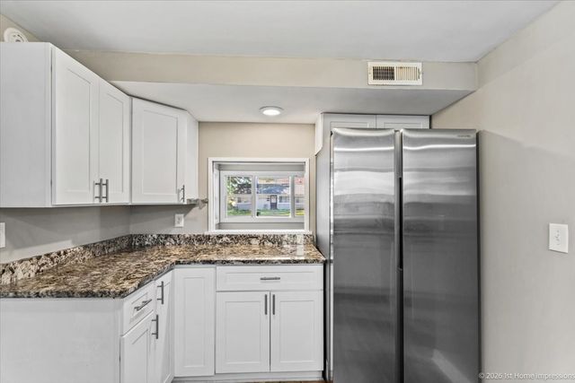 5016 Oak Center Drive, Oak Lawn, IL 60453