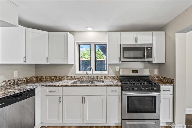 5016 Oak Center Drive, Oak Lawn, IL 60453