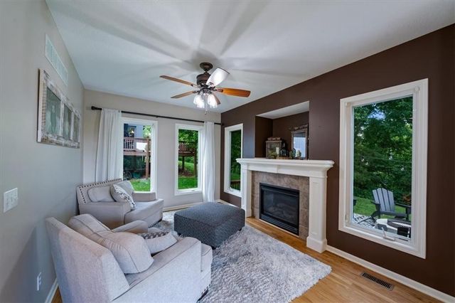 22726 W 44TH Street, Shawnee, KS 66226