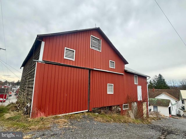 124 W MAIN ST, Millheim, PA 16854