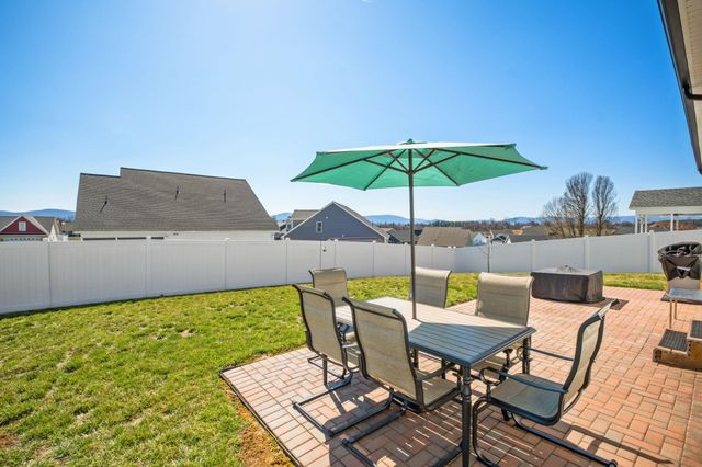 138 LINDBURGH DR, Waynesboro, VA 22980