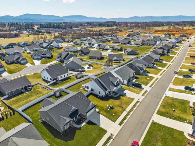 138 LINDBURGH DR, Waynesboro, VA 22980