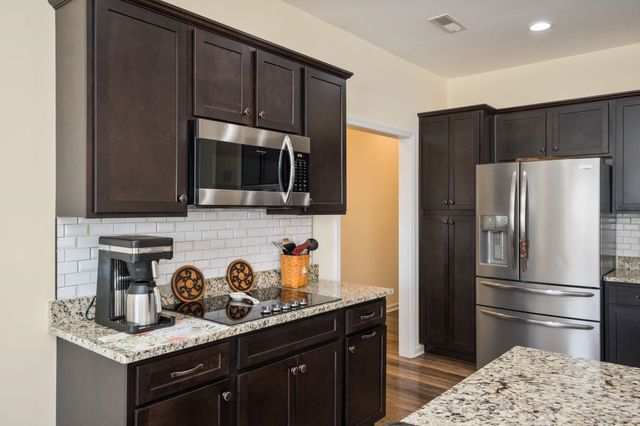 138 LINDBURGH DR, Waynesboro, VA 22980