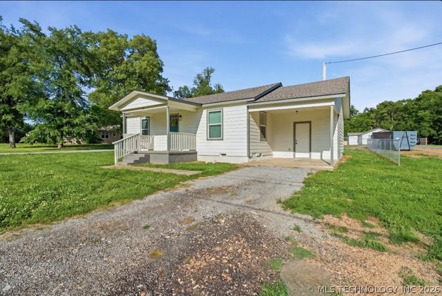 749 S Bluff Street, Tahlequah, OK 74464