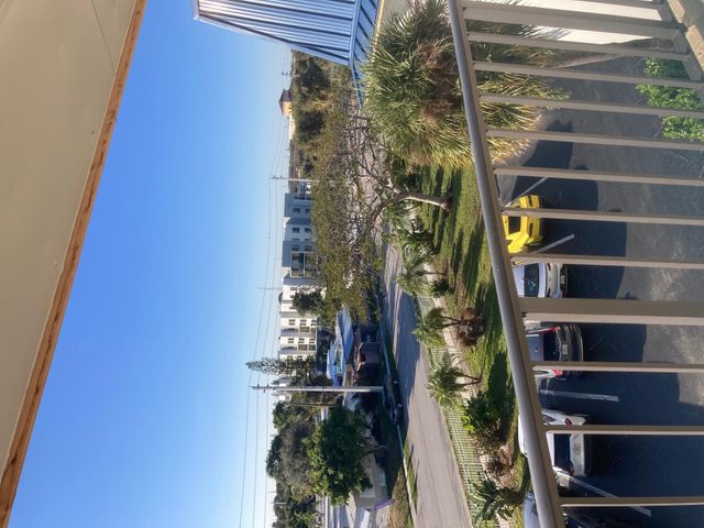 2936 Lake Shore Drive 409, Riviera Beach, FL 33404