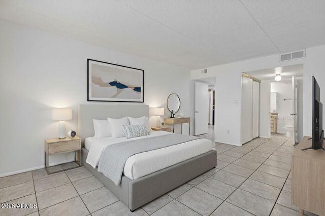 7930 E CAMELBACK Road 106, Scottsdale, AZ 85251