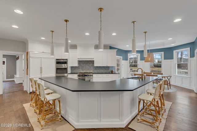 73 Northvale Avenue, Little Silver, NJ 07739