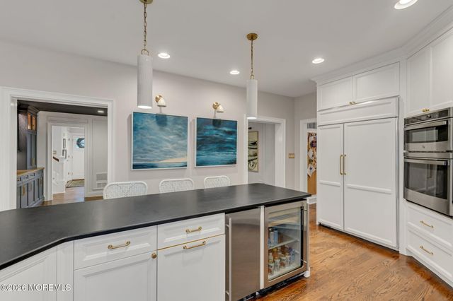 73 Northvale Avenue, Little Silver, NJ 07739