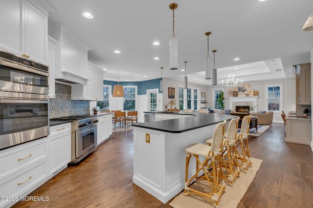 73 Northvale Avenue, Little Silver, NJ 07739