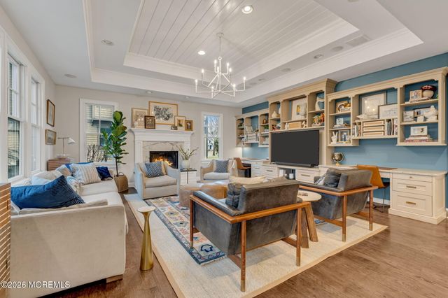 73 Northvale Avenue, Little Silver, NJ 07739