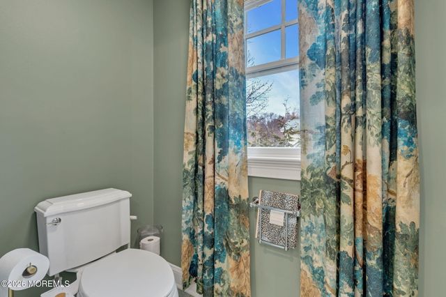 73 Northvale Avenue, Little Silver, NJ 07739