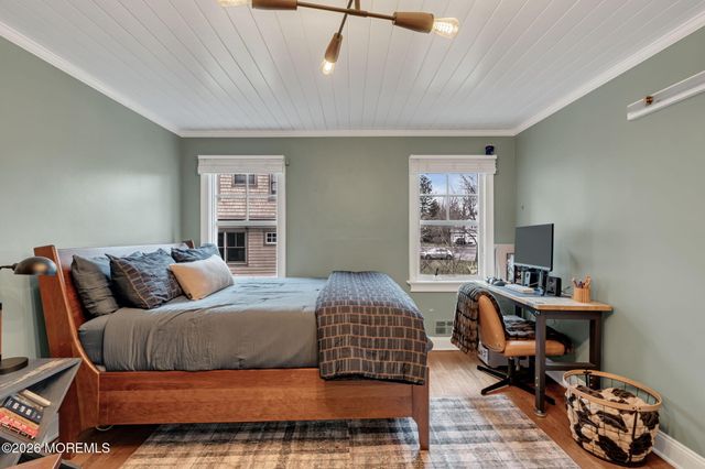 73 Northvale Avenue, Little Silver, NJ 07739