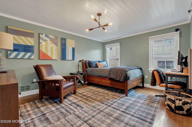 73 Northvale Avenue, Little Silver, NJ 07739