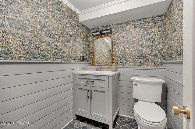 73 Northvale Avenue, Little Silver, NJ 07739