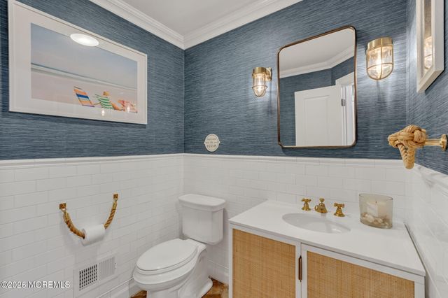 73 Northvale Avenue, Little Silver, NJ 07739