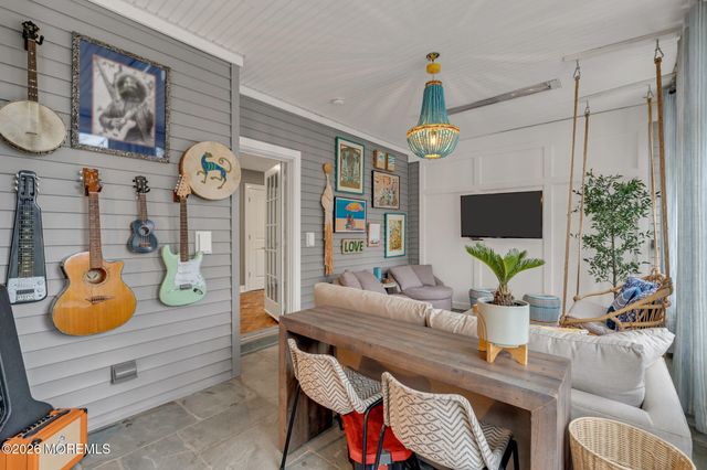 73 Northvale Avenue, Little Silver, NJ 07739