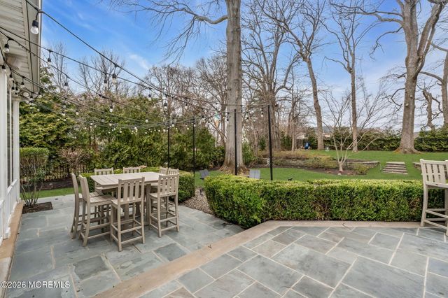 73 Northvale Avenue, Little Silver, NJ 07739