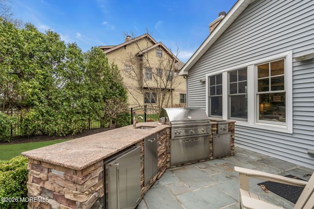 73 Northvale Avenue, Little Silver, NJ 07739