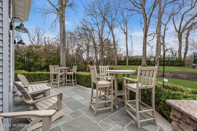 73 Northvale Avenue, Little Silver, NJ 07739